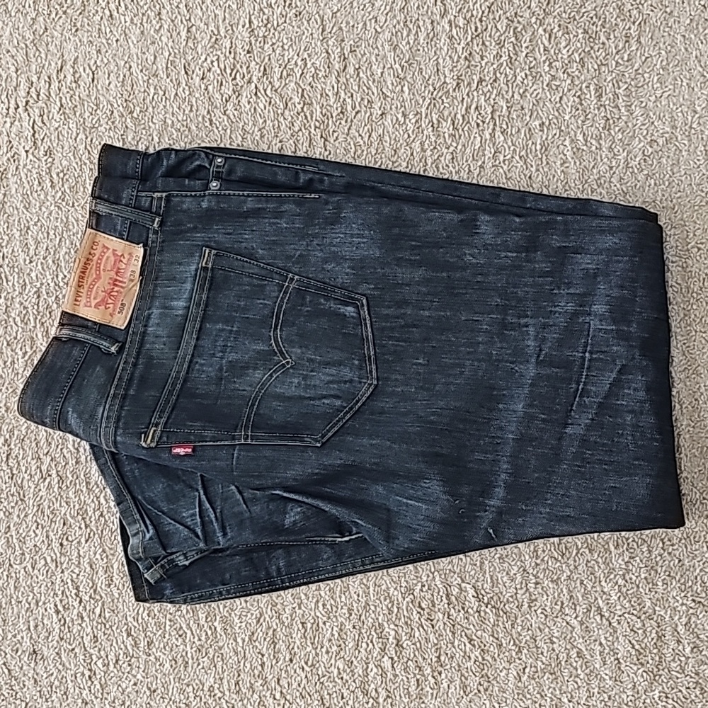 508 Levi Jean's
